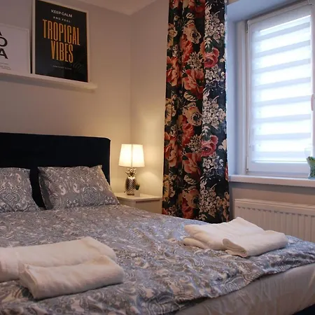 Apartment-Aloha-Parter-Free Parking-Ultra Speed Internet * Bytom